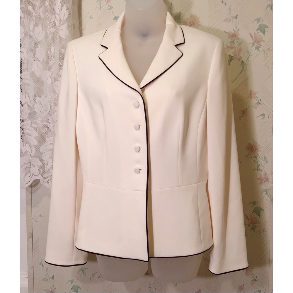 Ann Taylor Off White Blazer - Picture 3 of 4